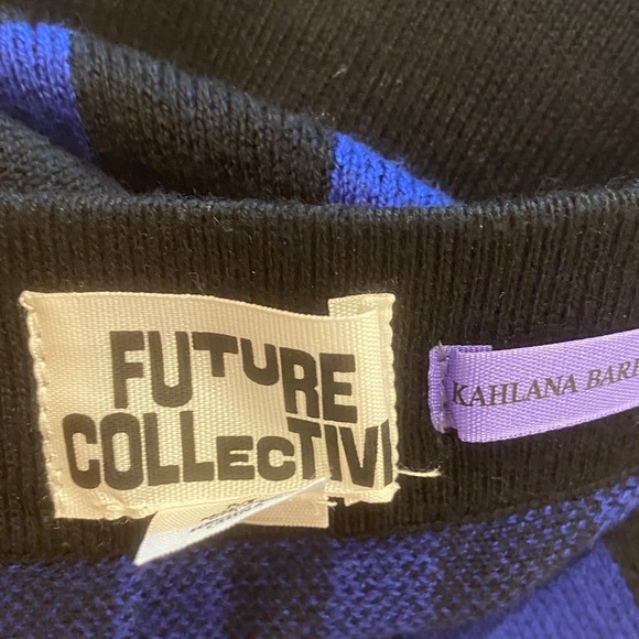 Stylish Knit Royal Blue and Black (irregular) Checkered Skirt L/XL - Picture 5 of 5